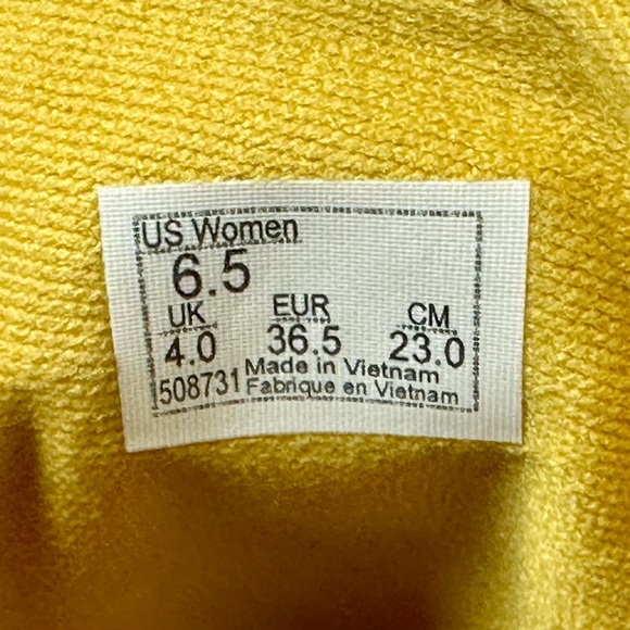 Yellow Vans Sneakers Women’s sz 6.5. EUC, only worn a few times. Smoke free home - Picture 7 of 10